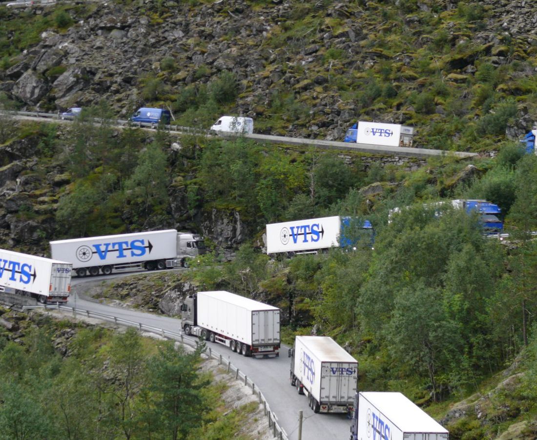 Kolonnekjøring i anledning vår 35-årsdag.